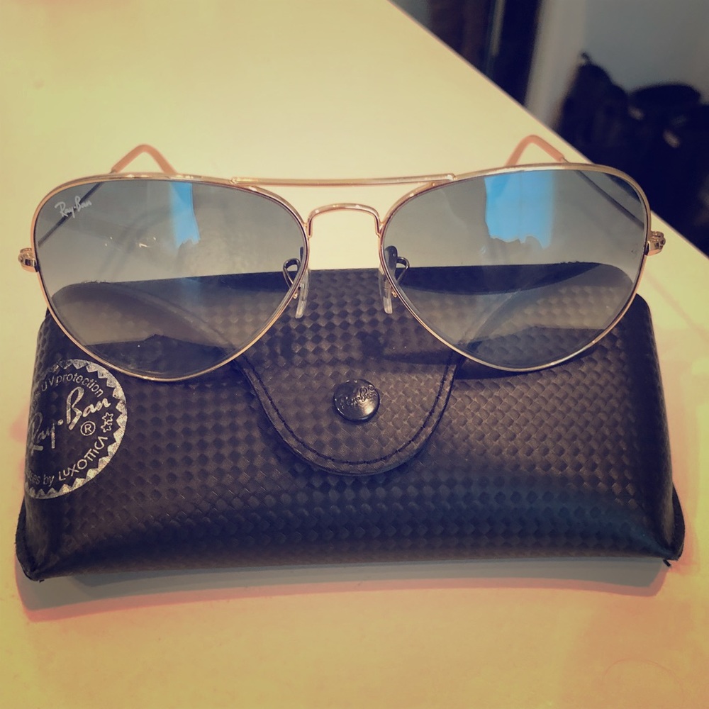 Gold/blue gradient ray ban aviator sunglasses!!